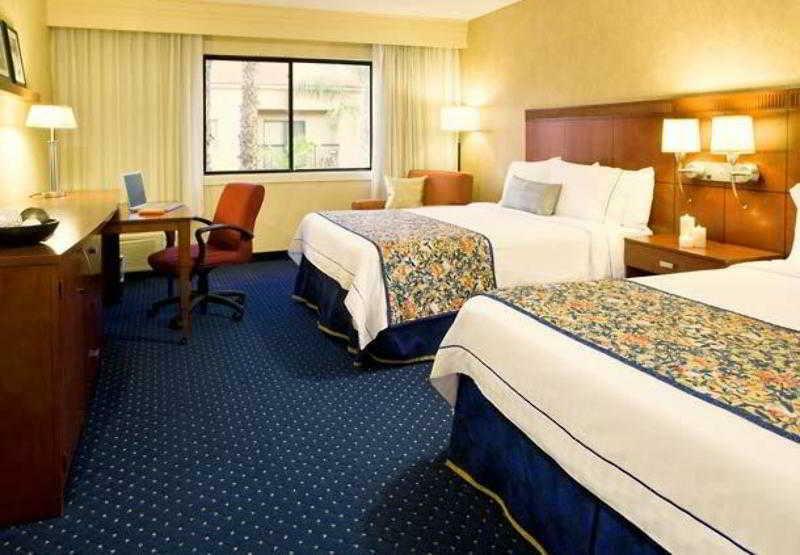 Courtyard By Marriott Los Angeles Hacienda Heights Orange County Exterior foto
